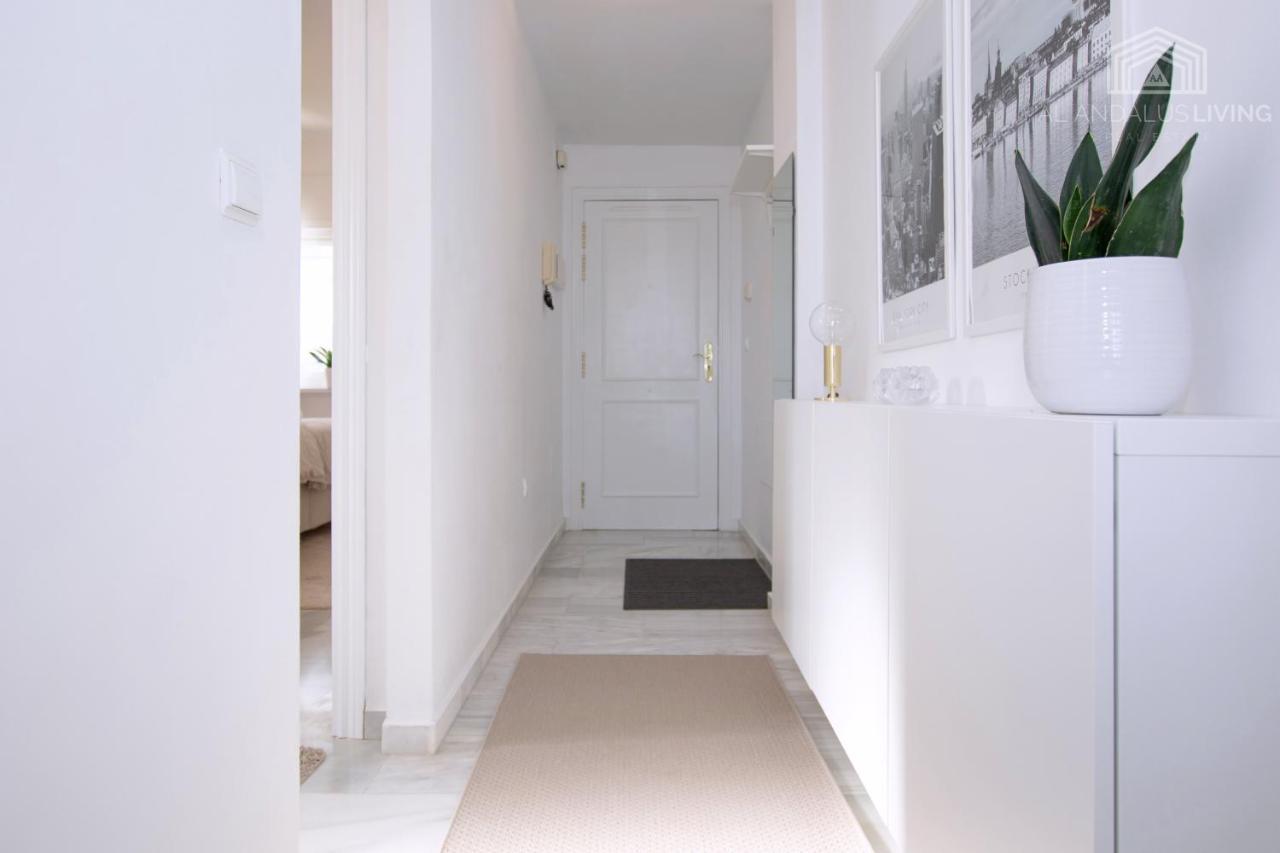 Scandinavian Style Apartment With Amazing Sea Views And South West Facing Sunny Terrace In Miraflores Walking Distance To The Beach! มาลากา ภายนอก รูปภาพ