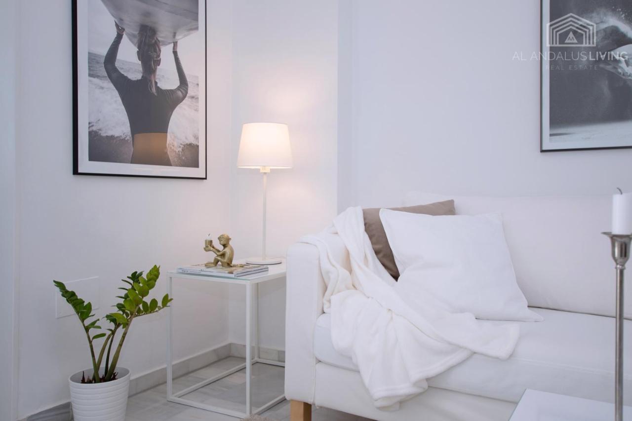 Scandinavian Style Apartment With Amazing Sea Views And South West Facing Sunny Terrace In Miraflores Walking Distance To The Beach! มาลากา ภายนอก รูปภาพ