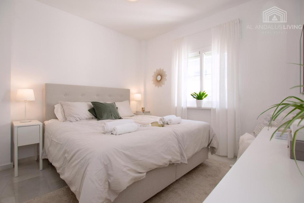 Scandinavian Style Apartment With Amazing Sea Views And South West Facing Sunny Terrace In Miraflores Walking Distance To The Beach! มาลากา ภายนอก รูปภาพ