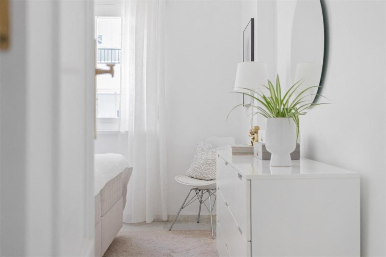 Scandinavian Style Apartment With Amazing Sea Views And South West Facing Sunny Terrace In Miraflores Walking Distance To The Beach! มาลากา ภายนอก รูปภาพ